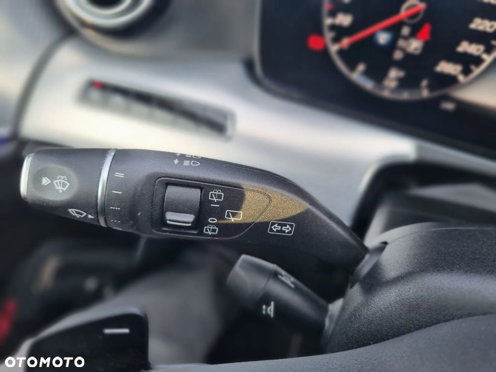 Mercedes-Benz Klasa E 220 d 4-Matic 9G-TRONIC - 24