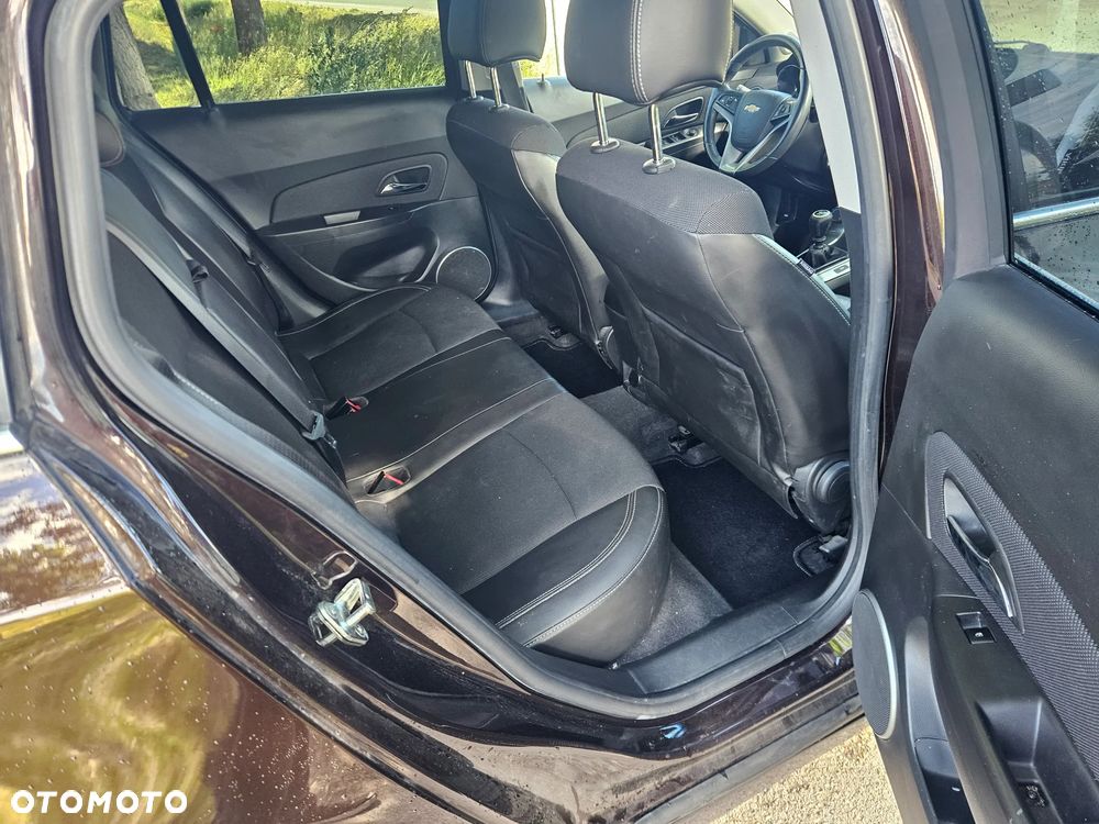 Chevrolet Cruze 1.8 LT+ - 11