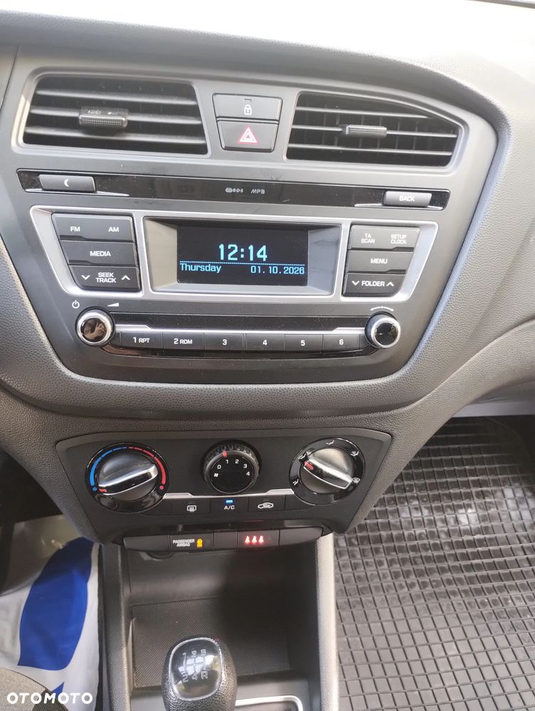 Hyundai i20 - 11