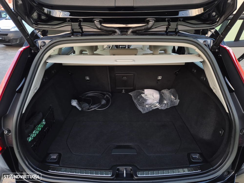 Volvo V60 2.0 T6 AWD TE Core - 36