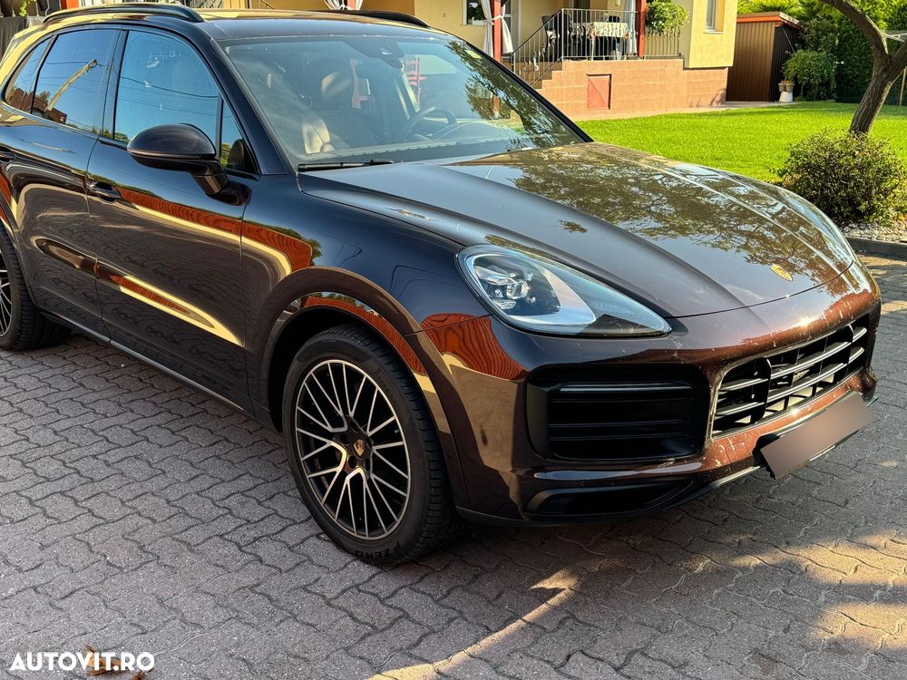 Porsche Cayenne - 6