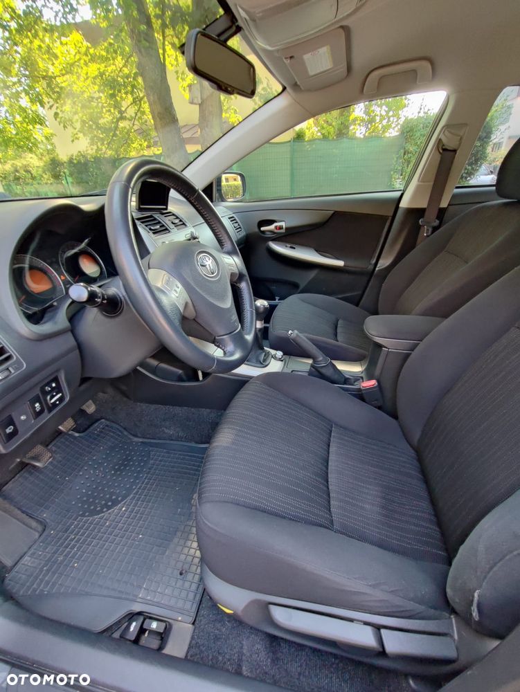 Toyota Corolla 1.6 VVT-i Prestige - 24