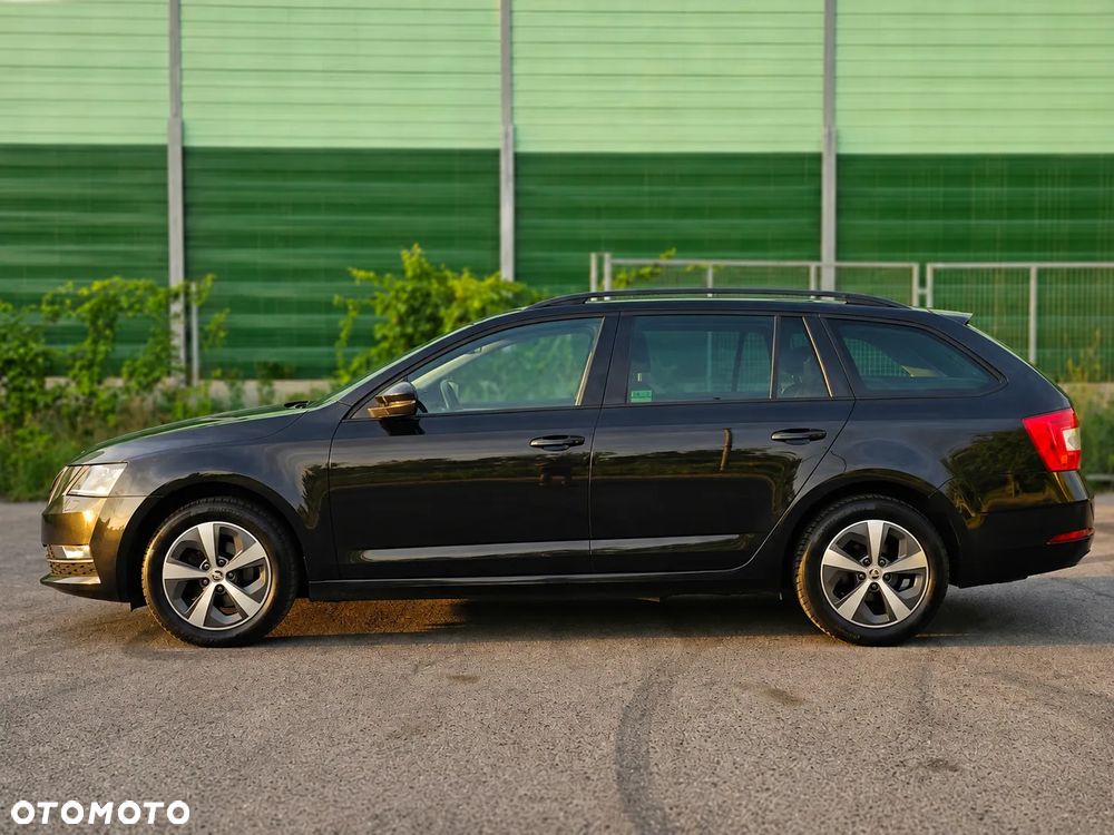 Skoda Octavia 2.0 TDI Ambition DSG - 6