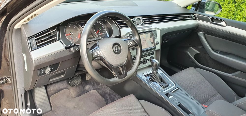 Volkswagen Passat 2.0 TDI SCR (BlueMotion Technology) DSG Highline - 29