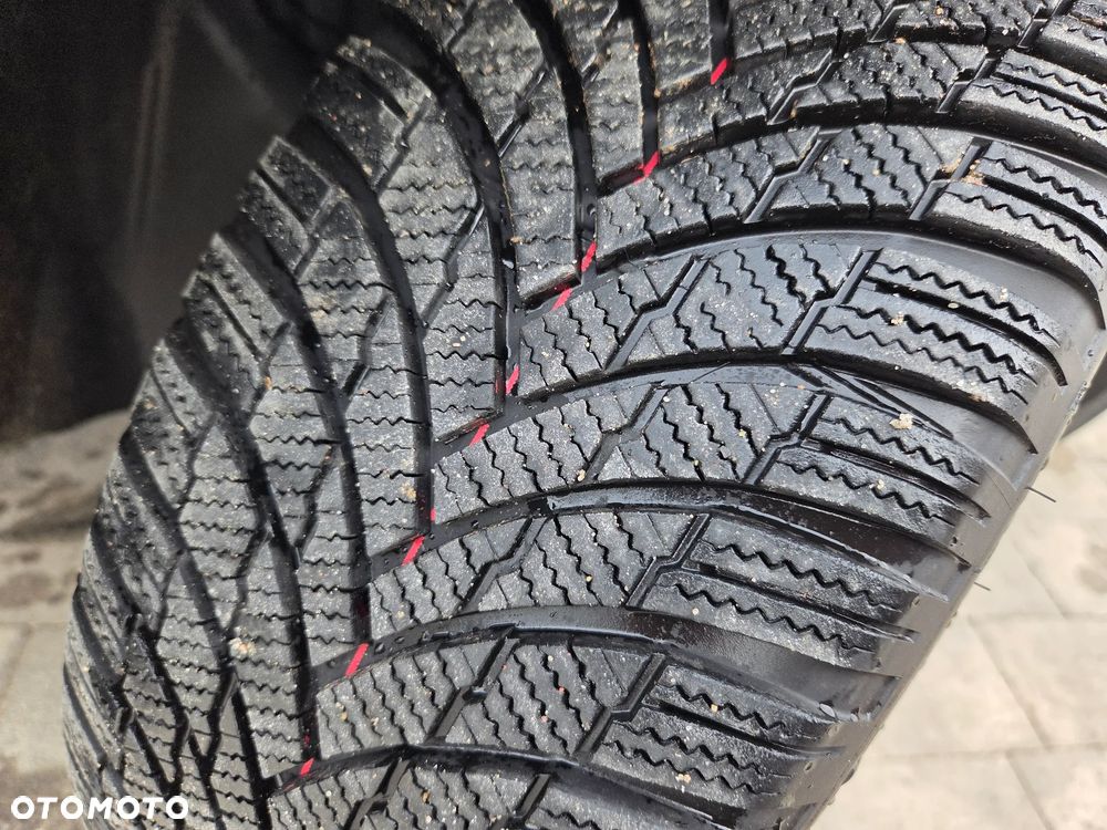 Renault Clio 1.2 16V 75 LIMITED - 21