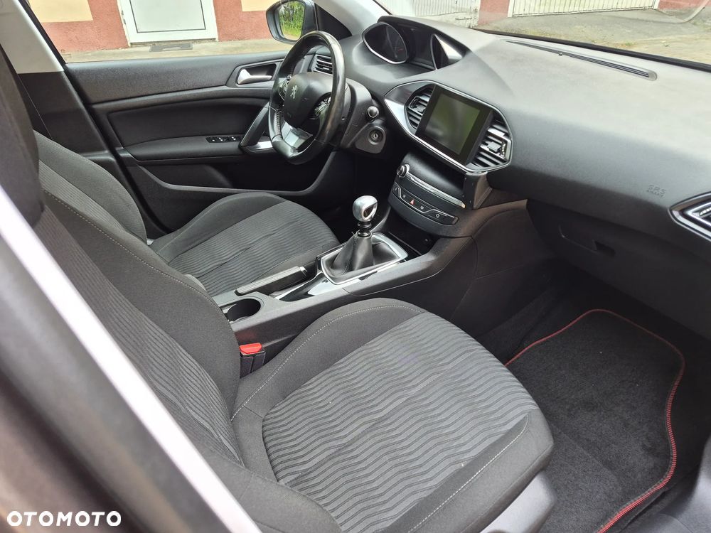 Peugeot 308 1.6 BlueHDi Allure S&S - 7