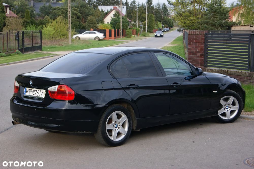 BMW Seria 3 318i - 12