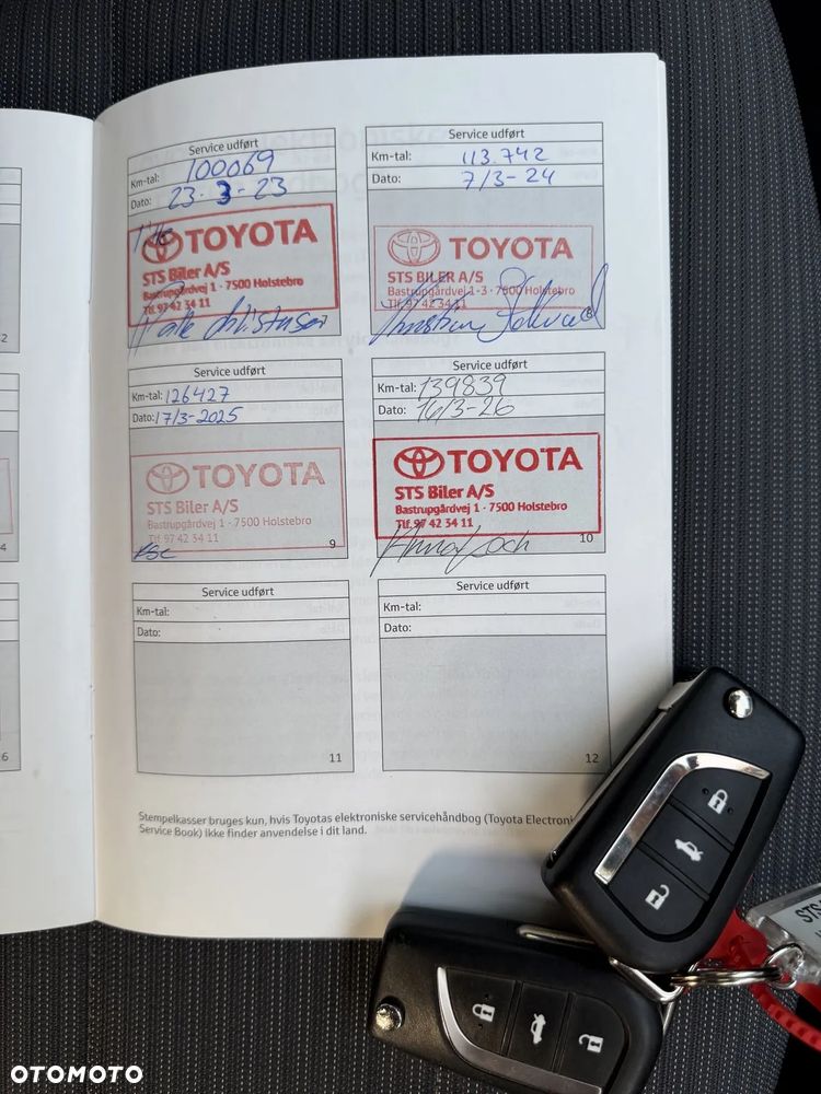 Toyota Avensis 1.8 Premium MS - 38