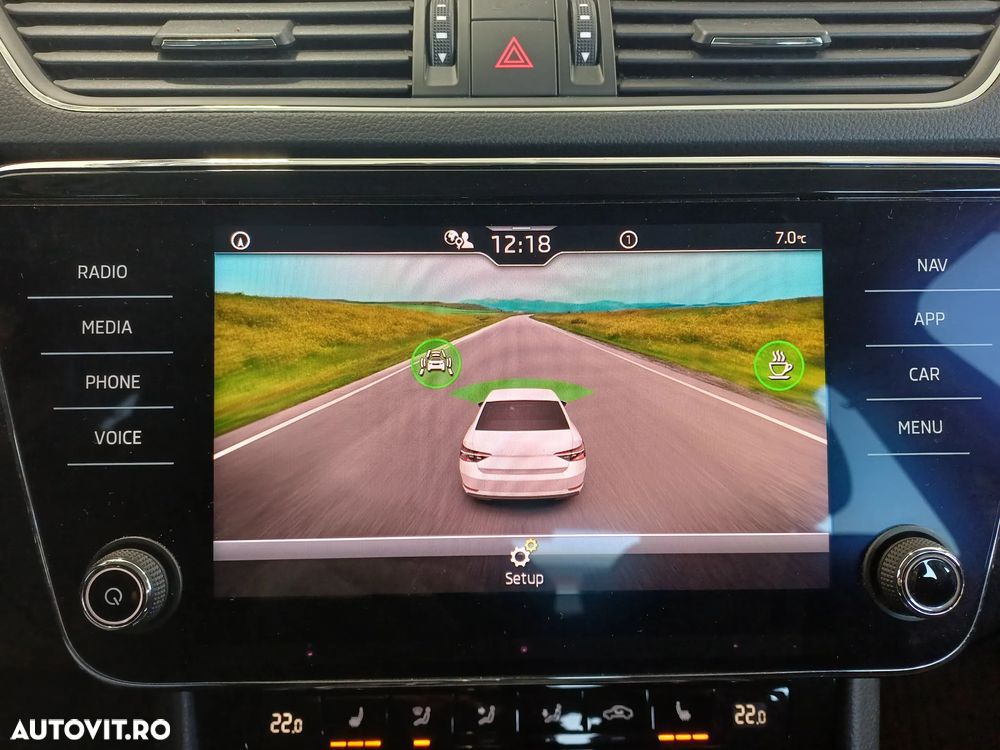 Skoda Superb 2.0 TDI DSG Ambition - 23