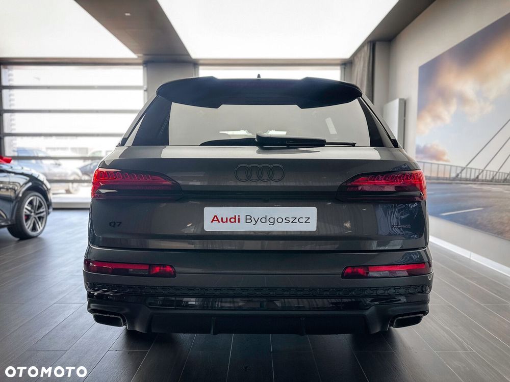 Audi Q7 - 8