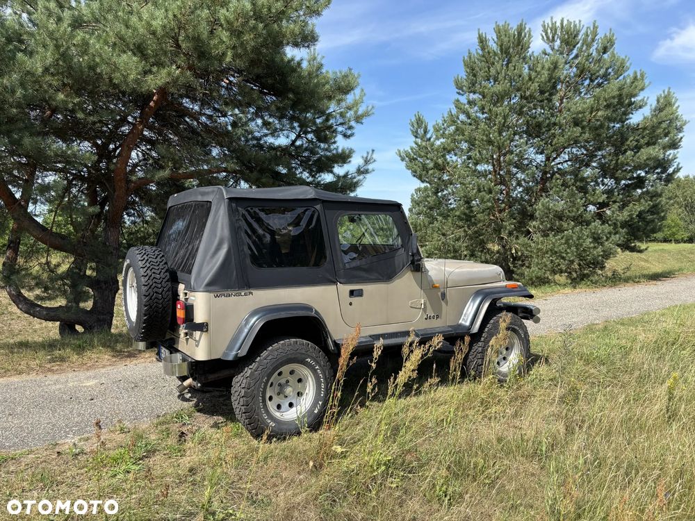 Jeep Wrangler - 7
