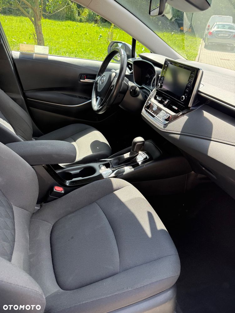 Toyota Corolla - 5
