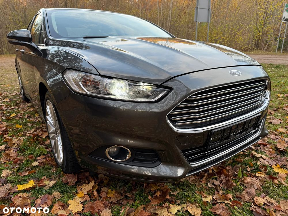 Ford Fusion 2.0 EcoBoost Titanium - 21