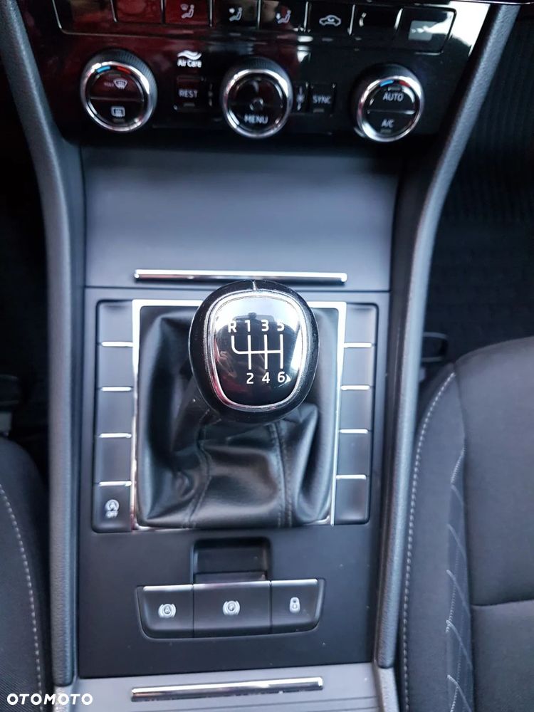 Skoda Superb 1.6 TDI Active - 19