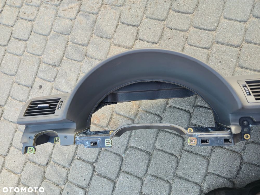 AUDI A4 B6 B7 KONSOLA DESKA ROZDZIELCZA  EUROPA - 4