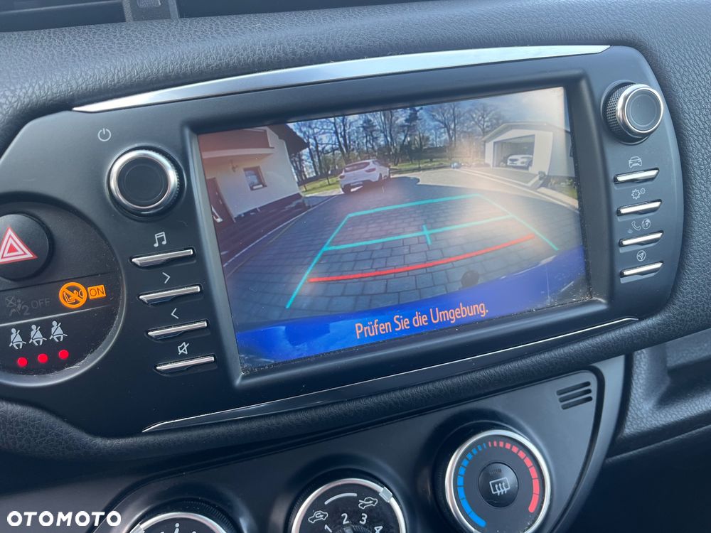 Toyota Yaris 1.5 Active - 12