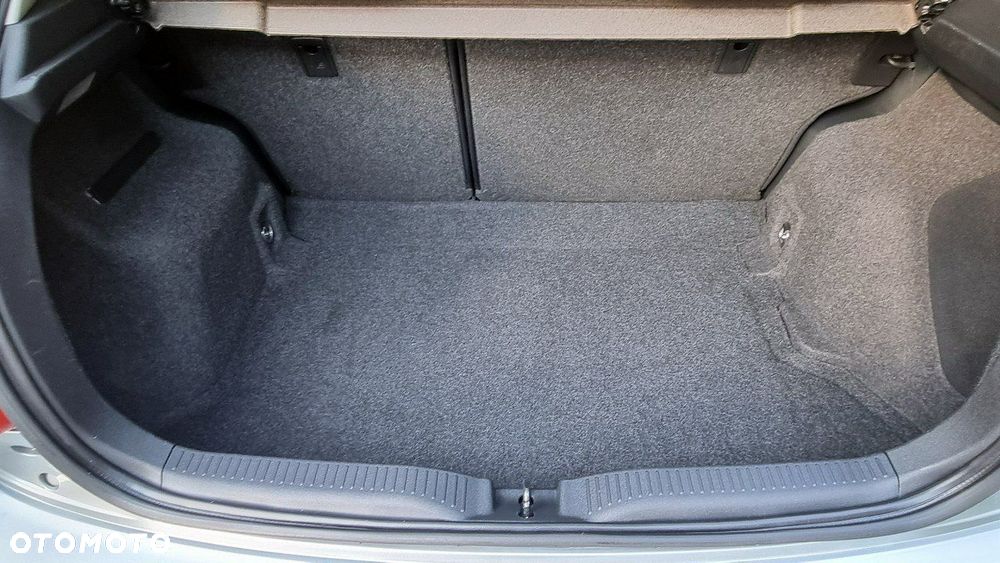 Toyota Auris - 17