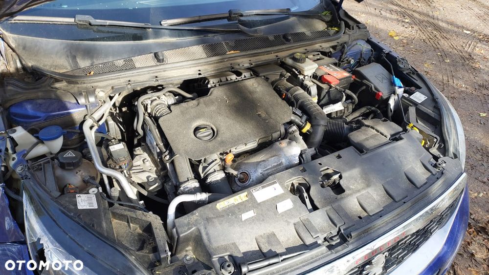 Peugeot 308 ver-sw-bluehdi-130-eat8-gt - 17