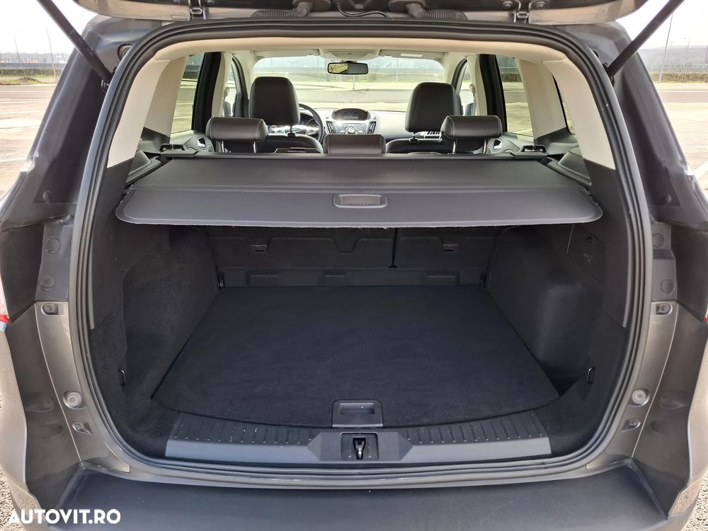 Ford Kuga 2.0 TDCi 4x4 Aut. Titanium - 16