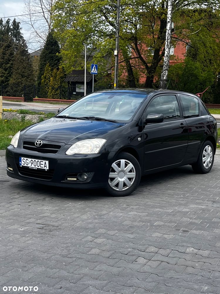 Toyota Corolla - 1
