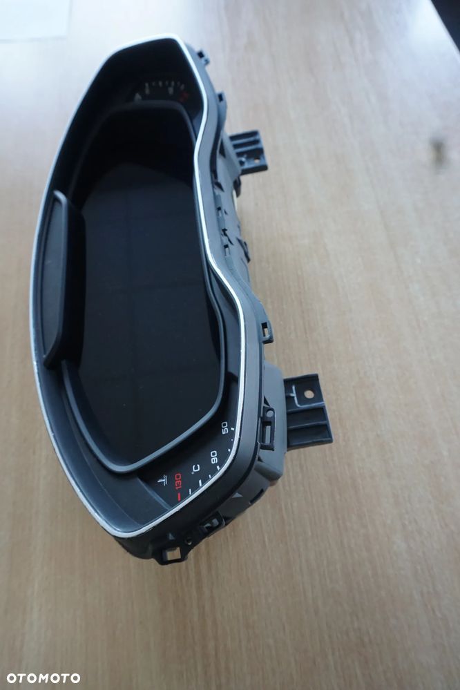 Audi A5F5 A4B9 licznik zagary Virtual Cockpit - 2