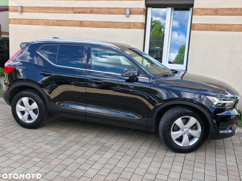 Volvo XC 40 D3 AWD Momentum - 2