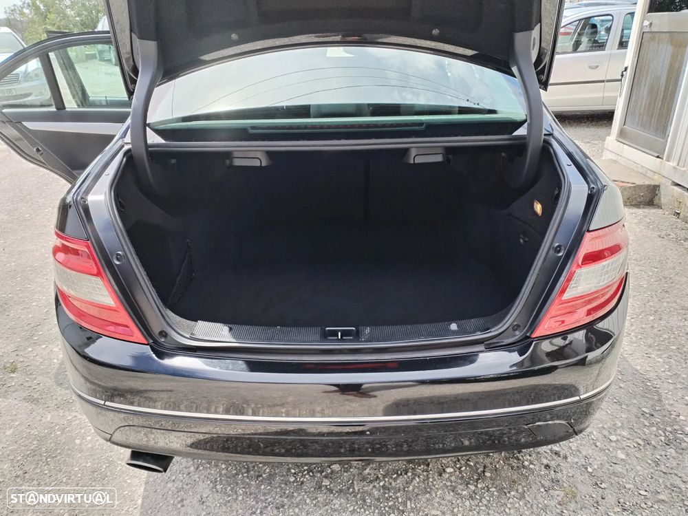 Mercedes-Benz C 250 CDi Avantgarde BlueEfficiency - 22