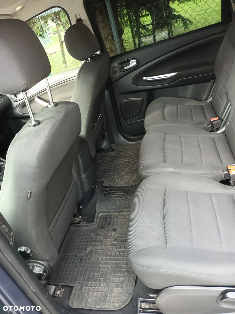 Ford S-Max - 20