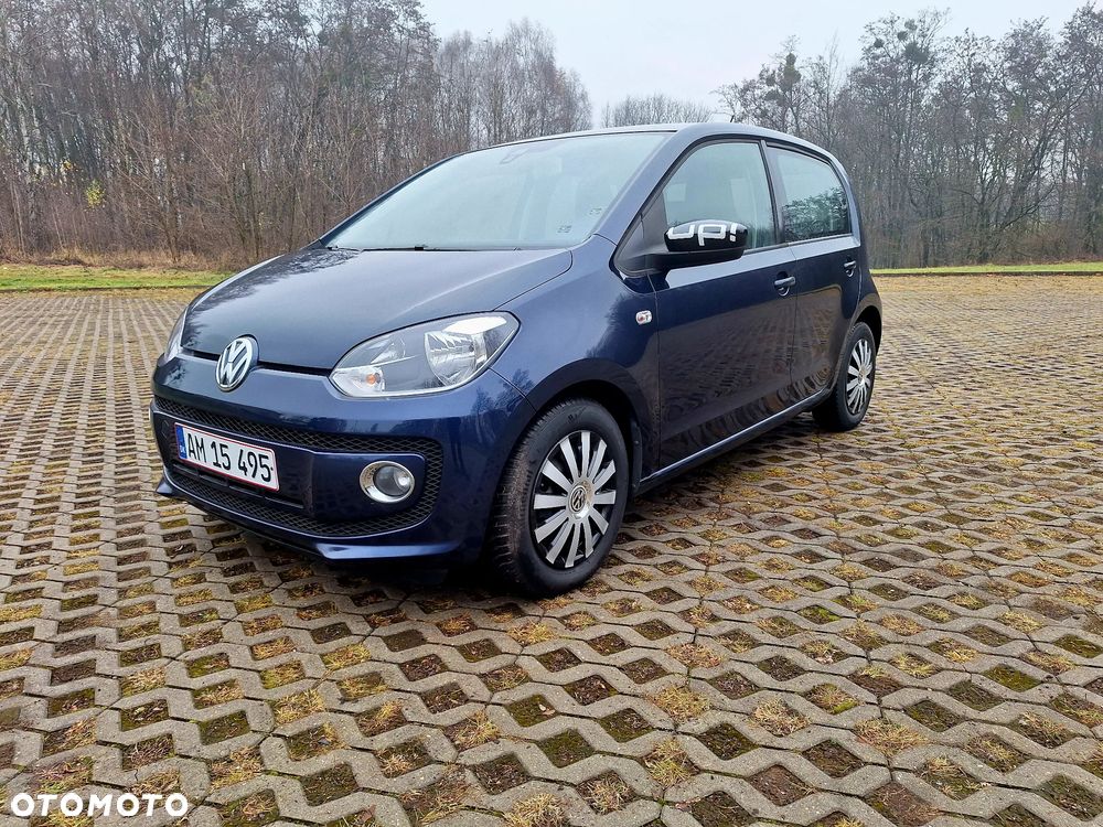 Volkswagen up! United - 9