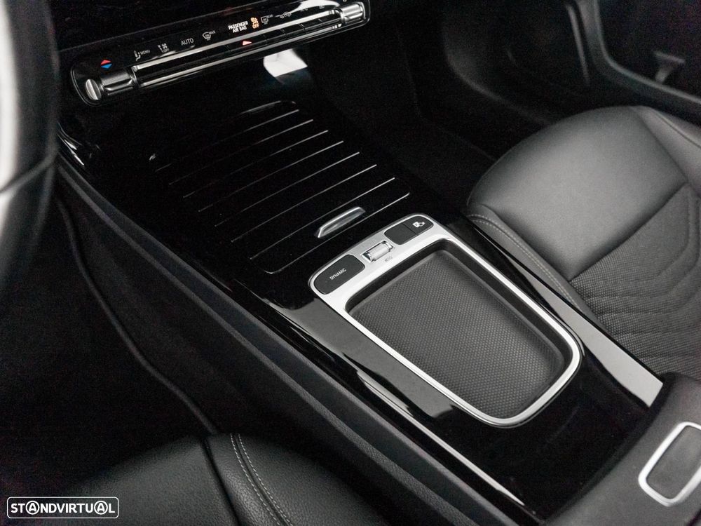 Mercedes-Benz A 250 Limousine e Style Plus - 25