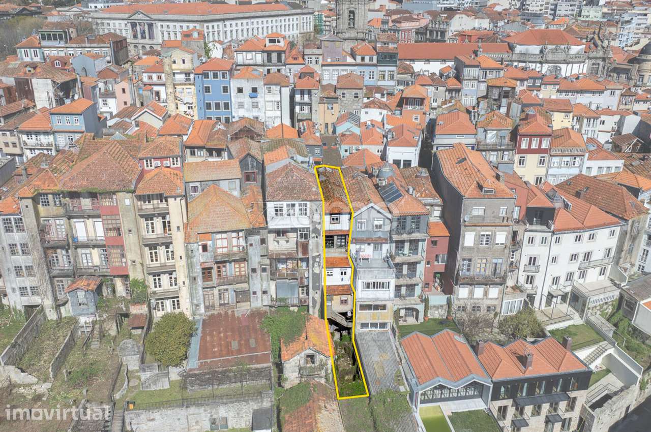 Prédio para Investimento em Zona ARU | Rua dos Caldeireiros - Porto - Grande imagem: 3/60