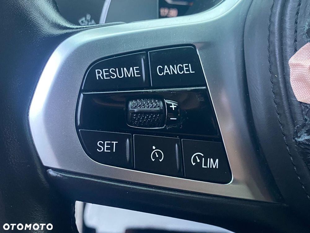 BMW Seria 3 330d xDrive mHEV M Sport - 21