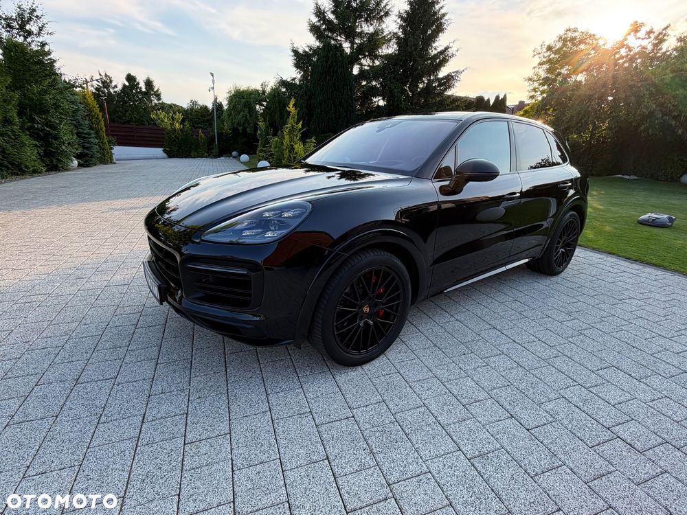 Porsche Cayenne GTS - 1