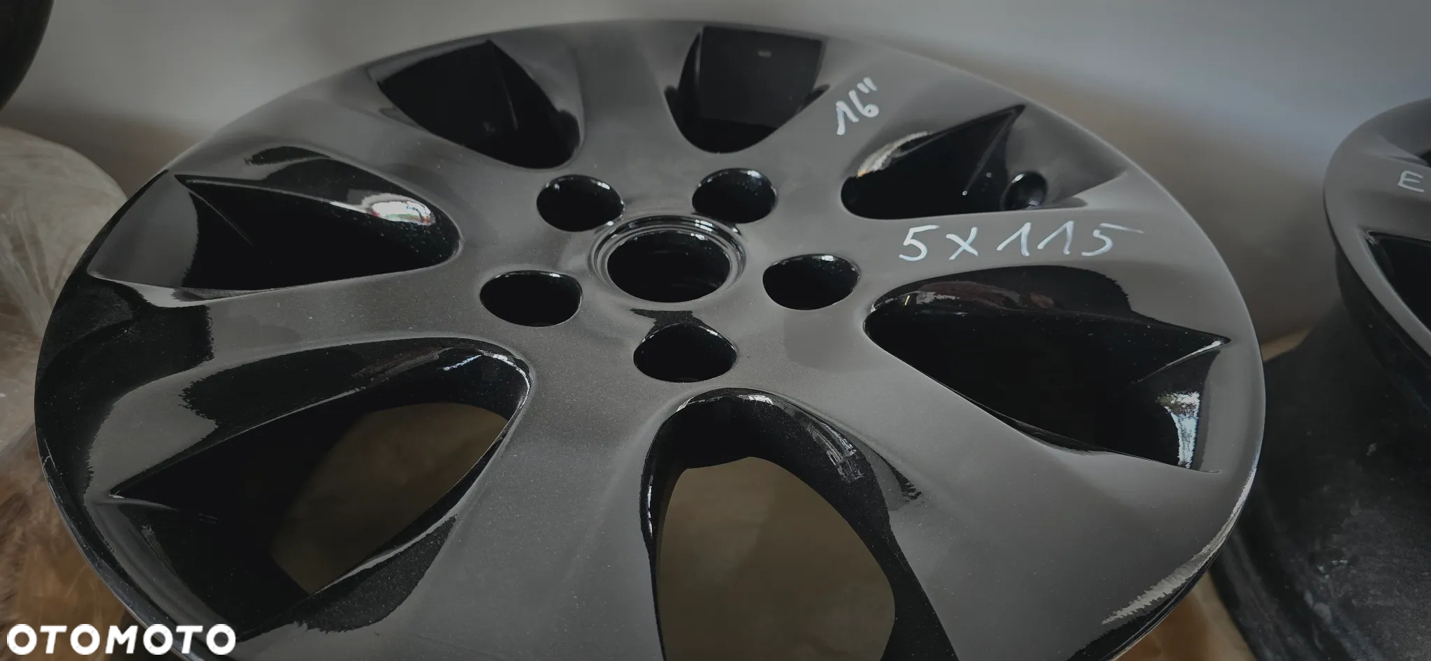 OPEL ASTRA J, ZAFIRA C, MOKKA ROZSTAW: 5X115 ROZMIAR: 16" ET: 37 - 3