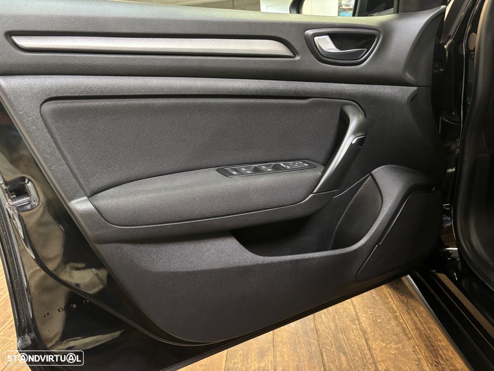 Renault Mégane Sport Tourer 1.5 Blue dCi Limited EDC - 25