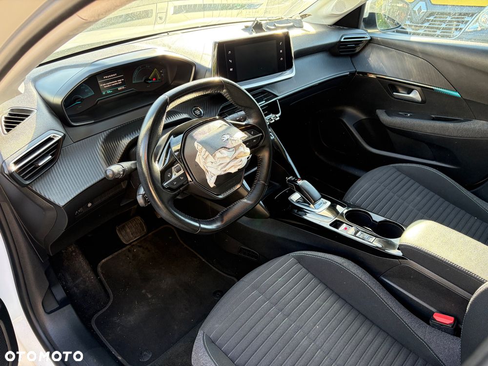 Peugeot 208 Elektromotor 136 E-Style - 19
