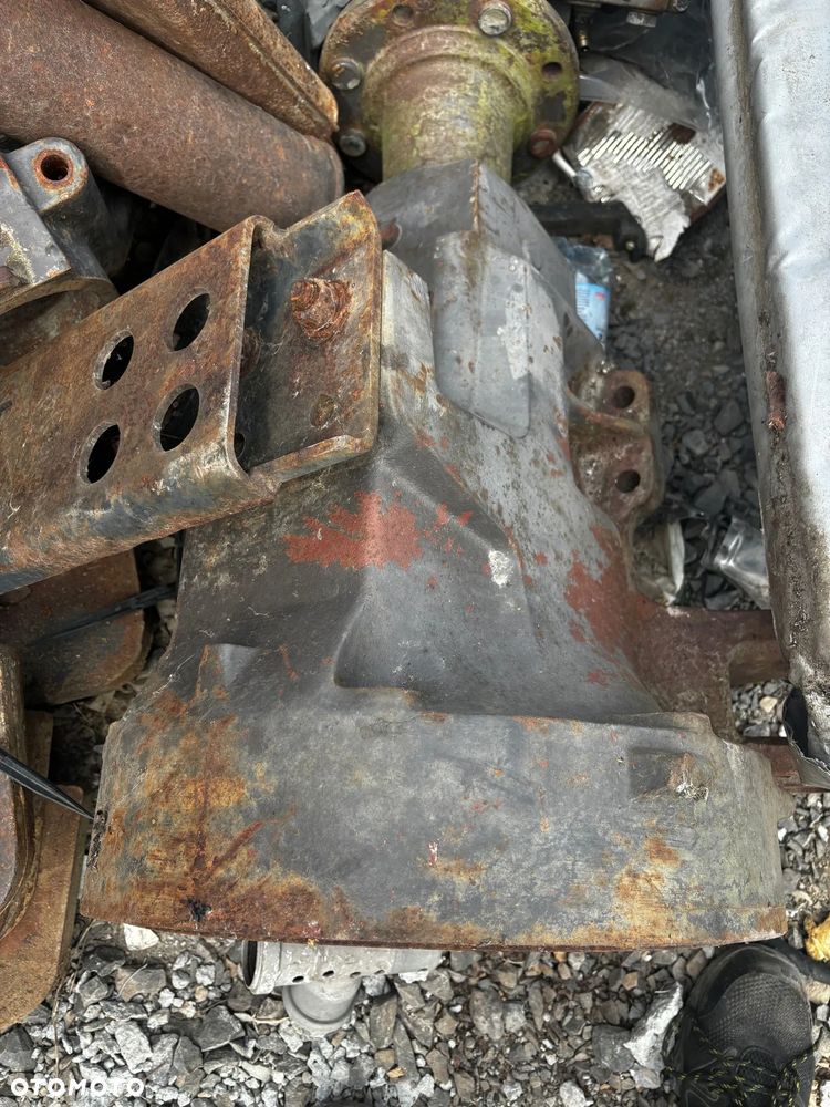 Obudowa tylnej zwrotnicy do Massey Ferguson 3630-3610 nr 3381765M2 - 2