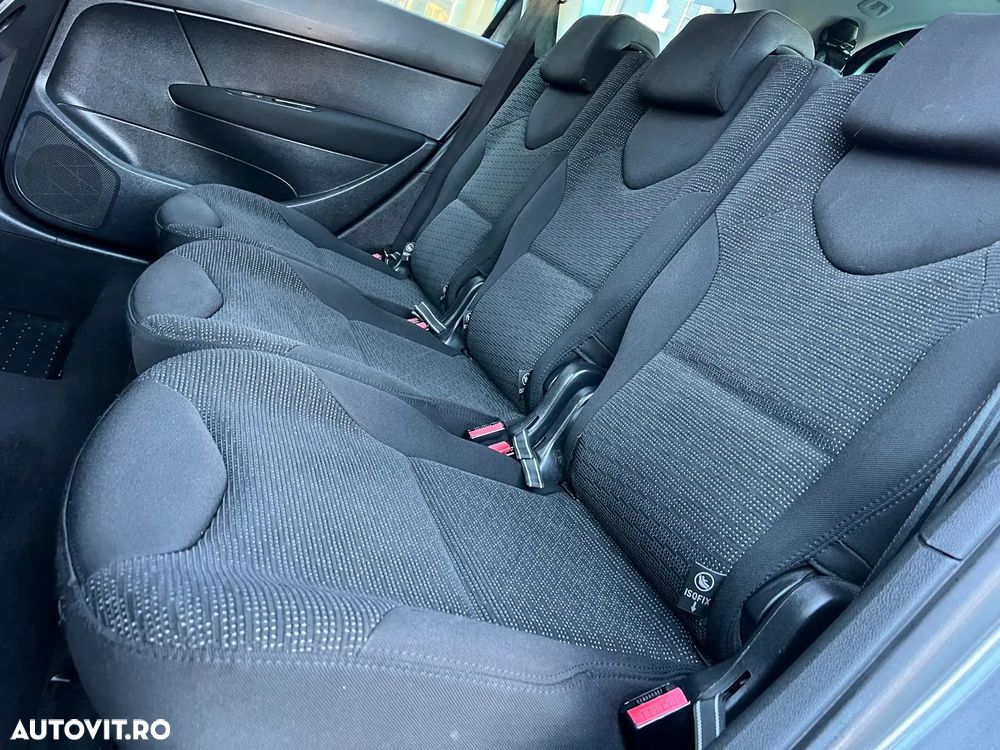 Peugeot 308 1.6E Premium - 8