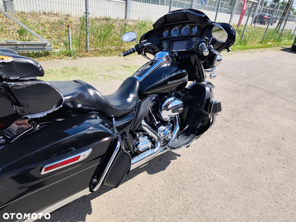 Harley-Davidson FLHTCU Ultra - 23