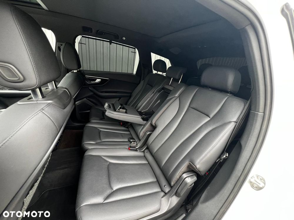 Audi Q7 55 TFSI quattro tiptronic - 15