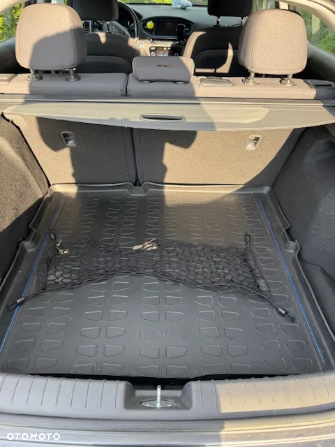 Hyundai IONIQ hybrid Premium - 6