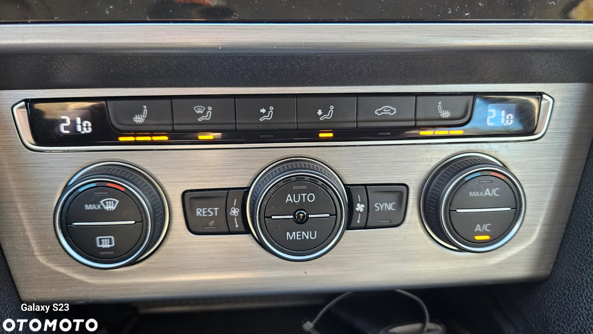 Volkswagen Passat - 15