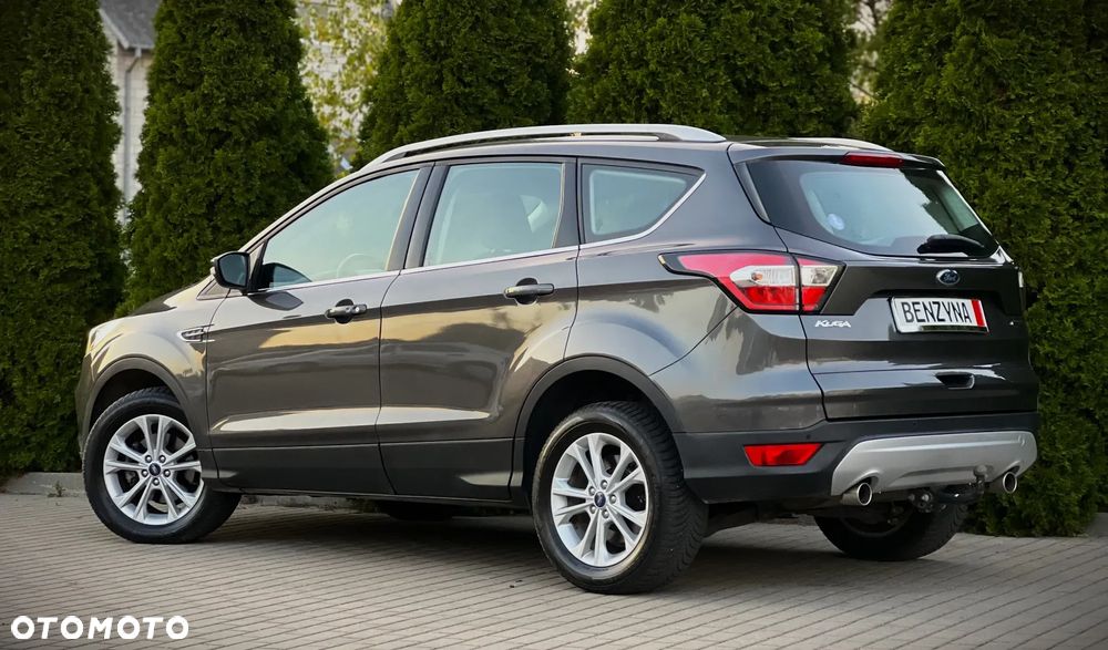 Ford Kuga 1.5 EcoBoost 2x4 Cool & Connect - 15