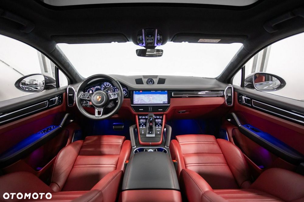 Porsche Cayenne - 21