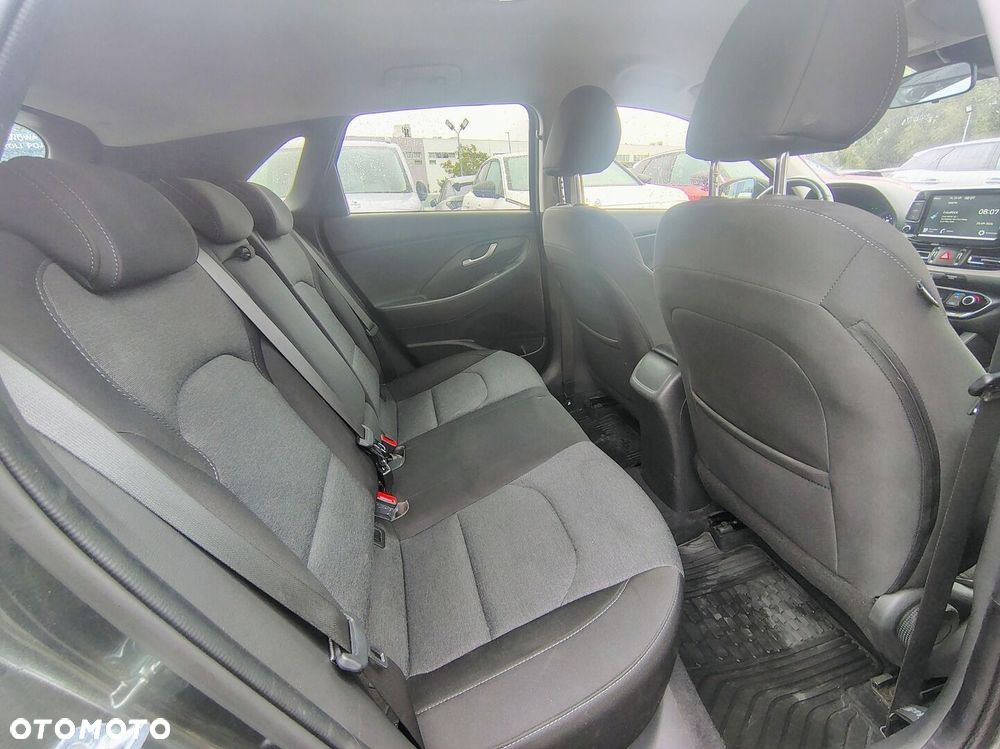 Hyundai i30 1.0 T-GDI Smart - 10