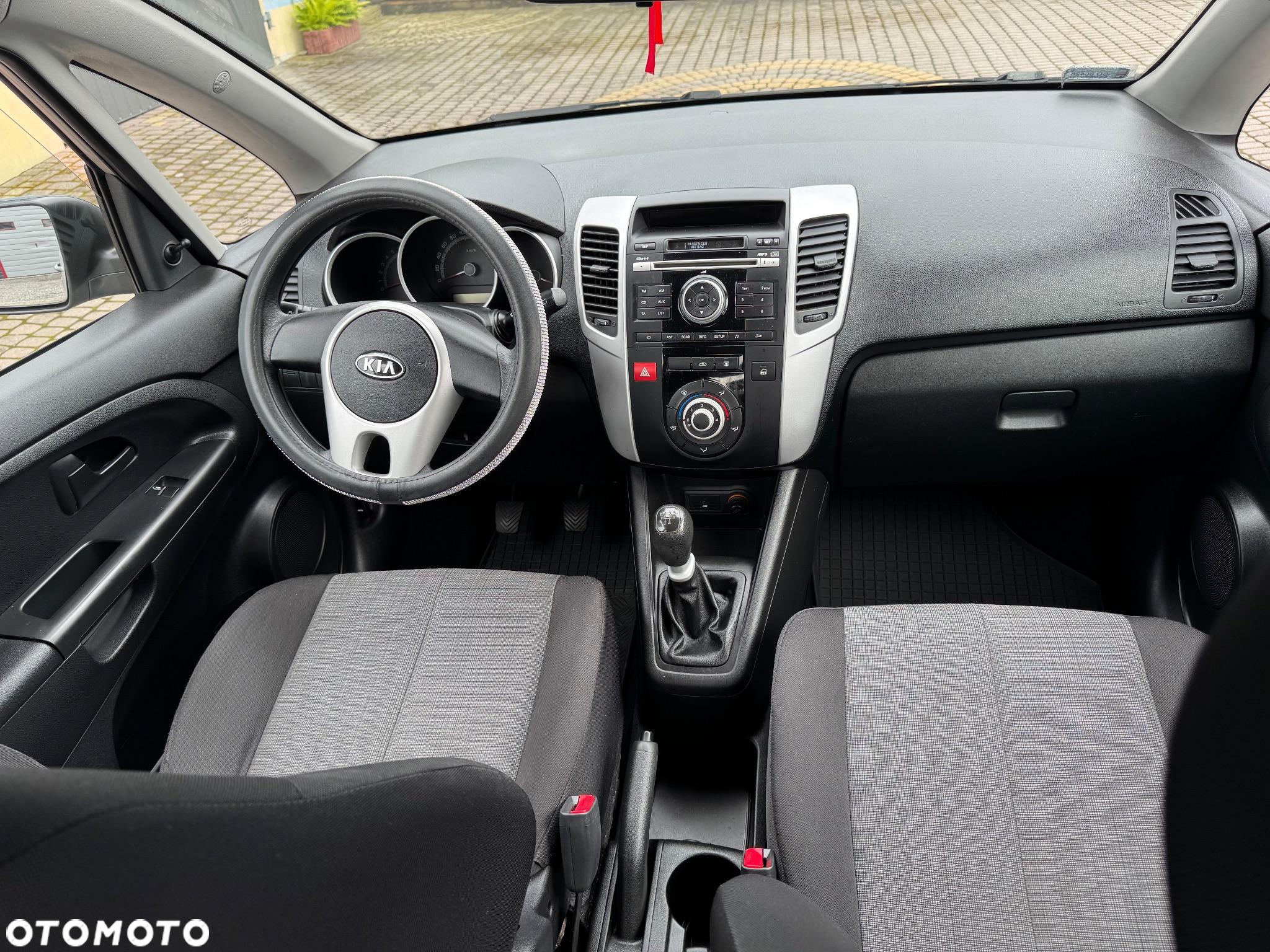 Kia Venga - 22