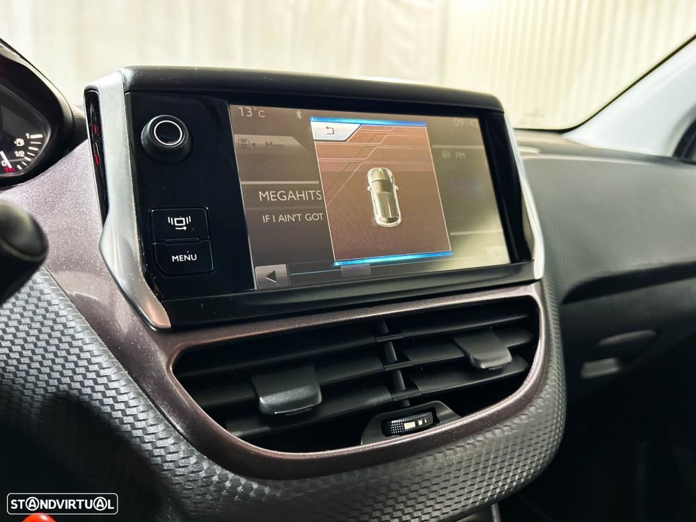 Peugeot 2008 1.6 e-HDi Allure 2-Tronic - 52