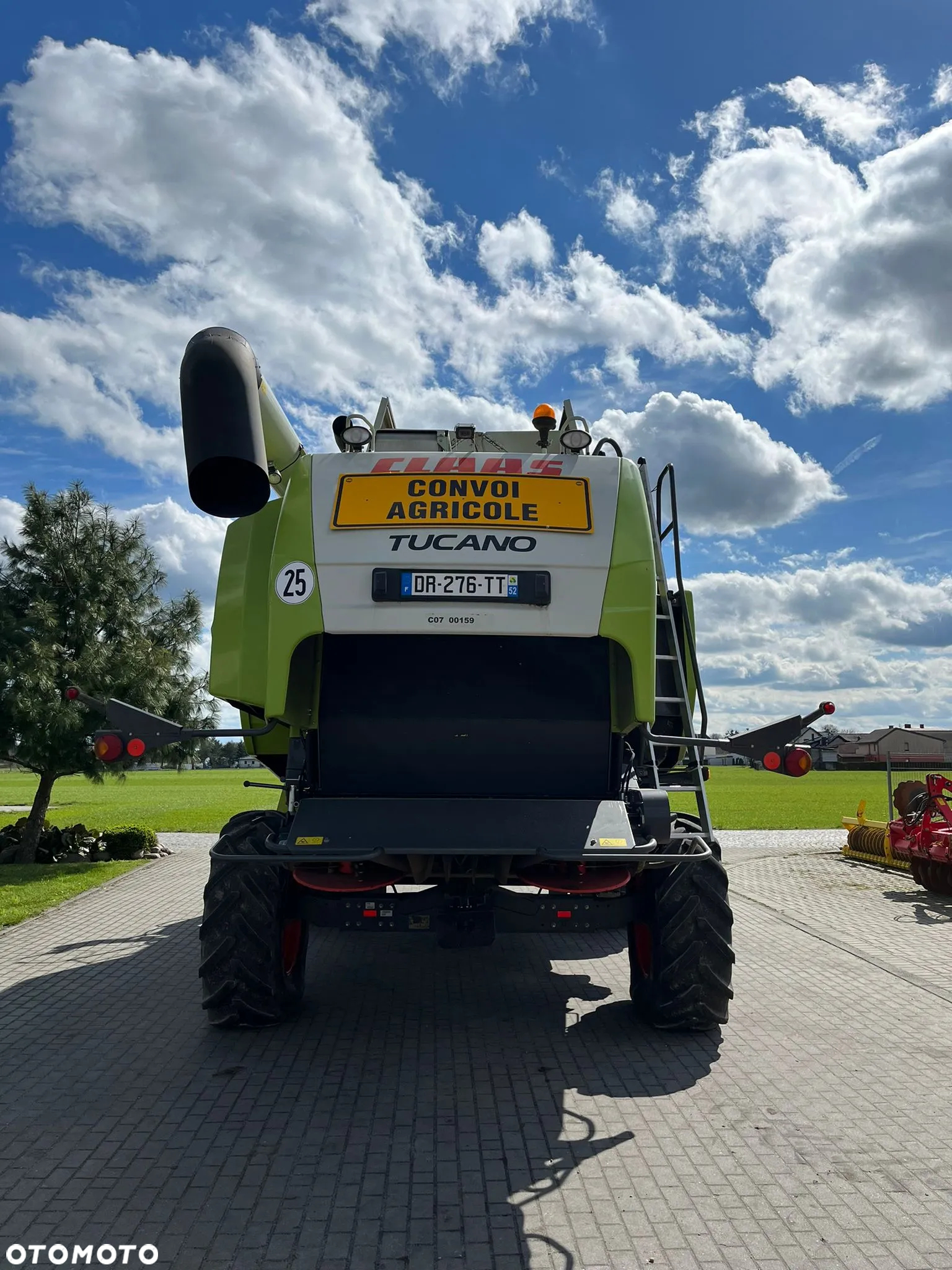 Claas TUCANO 570 heder Vario 770 - 12