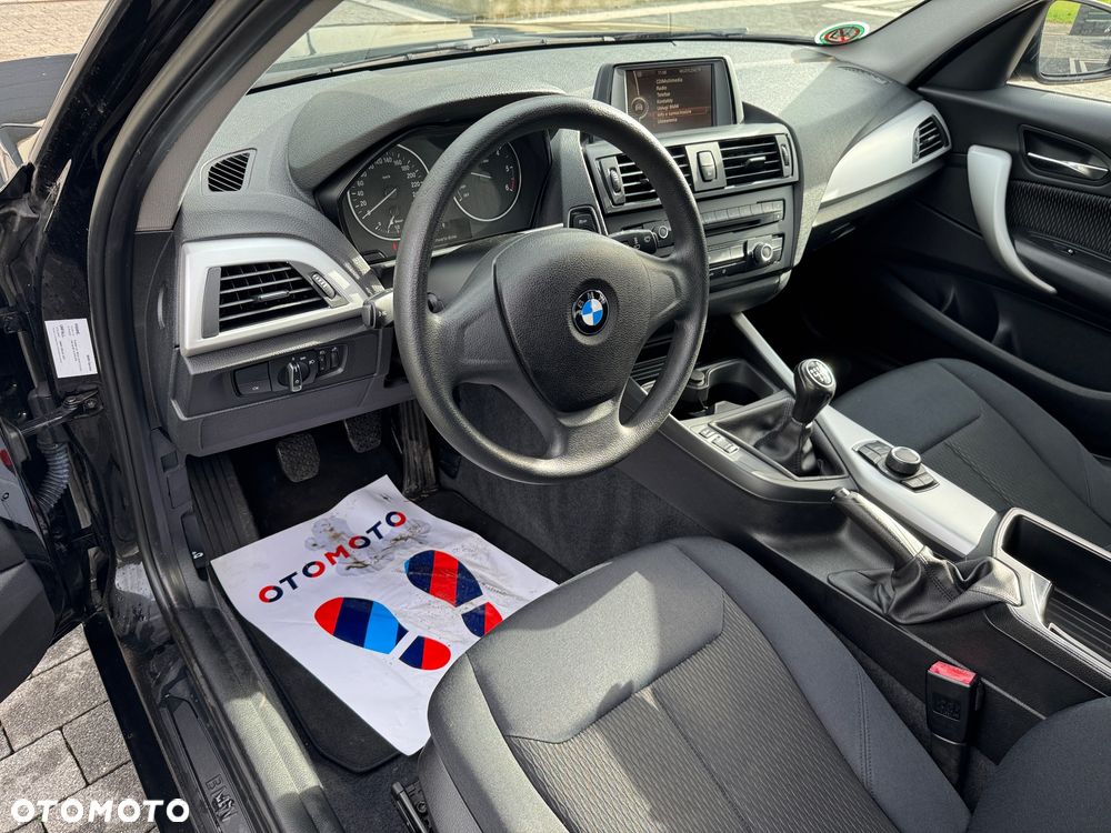 BMW Seria 1 116d DPF - 16
