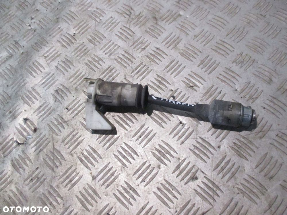 Ford C-MAX II MK2 ZAMEK MASKI - 3